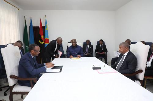 Le sommet de Luanda recommande la réconciliation entre Kagame et Museveni