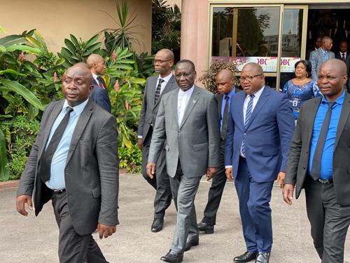 Le Premier ministre Sylvestre Ilunga et le ministre de la Formation professionnel, arts et métiers, John Ntumba, lors de la clôture le 7/12/2019 à Kinshasa du 1er forum national de la formation professionnelle. Photo ministère de la FPAM.