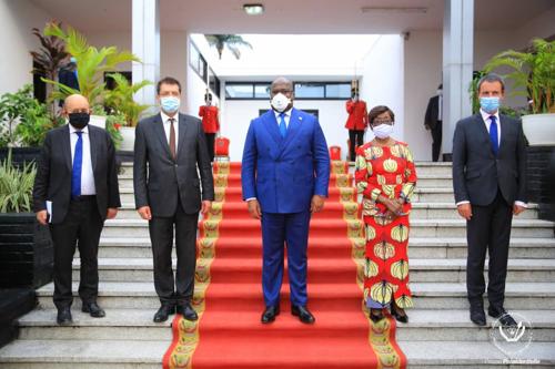 Le Commissaire européen chargé de la gestion des crises Janez Lenarcic, le ministre français des Affaires étrangères Jean-Yves Le Drian ainsi que son collègue Belge Philippe Goffin reçus par le président Félix Tshisekedi le 8/06/2020. Photo Présidence/RDC.