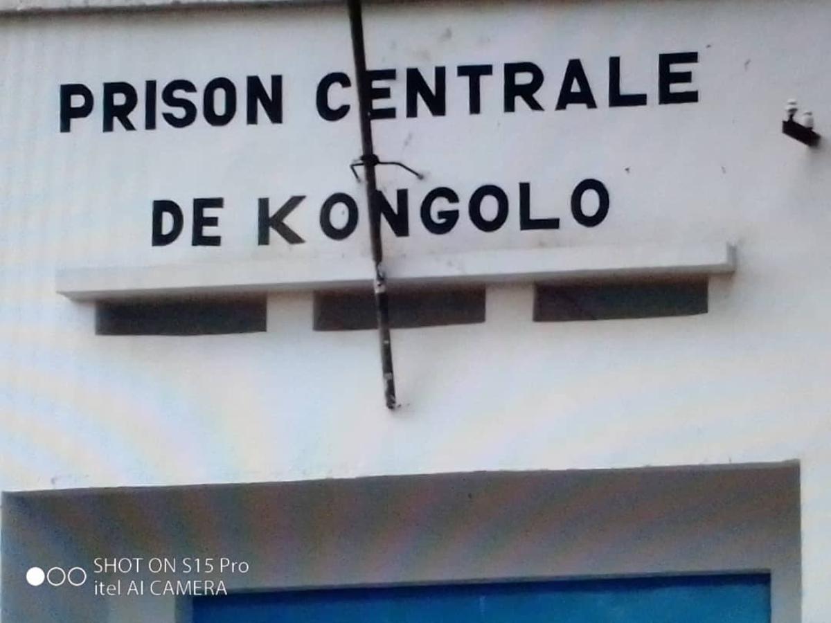 A l’entrée de la prison centrale de Kongolo (Tanganyika). Novembre 20202. Radio Okapi/ Ph. François-Xavier Mybe<br />