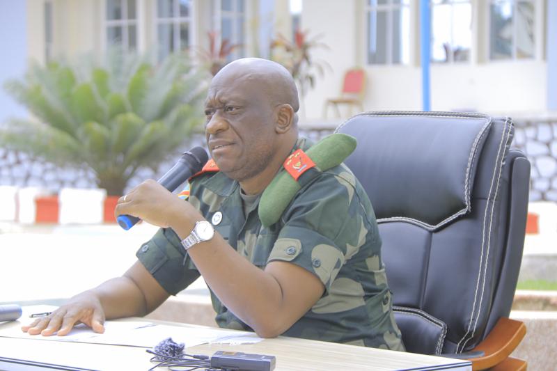 Le Lieutenant général Johnny Luboya, gouverneur de la Province de l'Ituri. Photo Martial Kiza BYAMUNGU.<br />Radio Okapi