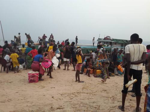 Kwango : décès de 2 enfants déplacés de Kwamouth à la suite de mauvaises conditions humanitaires