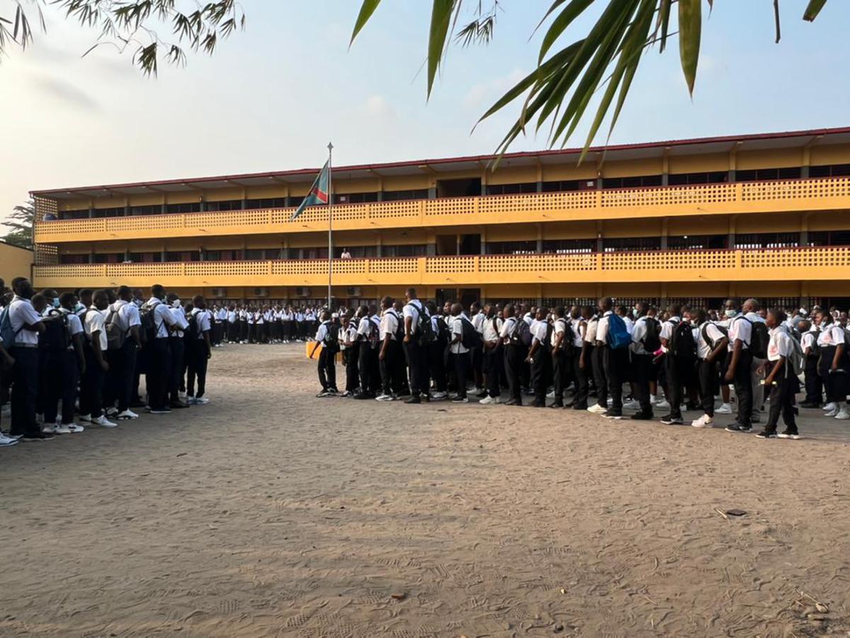 (Photo d'illustration) Rentrée scolaire au Complexe scolaire Cardinal Malula, les élèves alignés avant l'entrée dans les salles de classe. Kinshasa, le 05 septembre 2022.<br />Radio Okapi.Ph/ Julie Ngala 20220905091202241283_IMG-20220905-WA0005.jpg?imgmax=1200