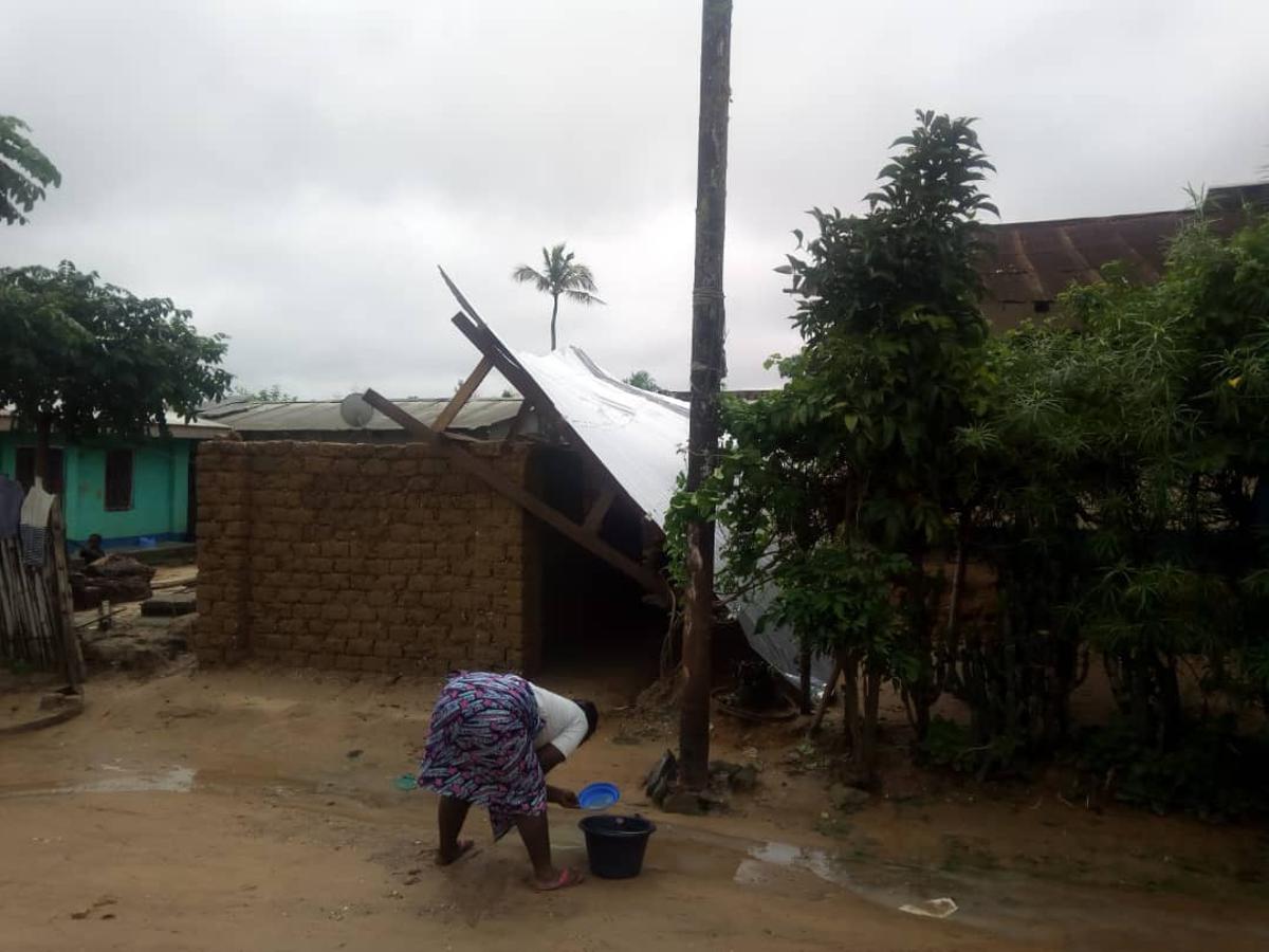 Des maisons endommagées par la pluie à Kindu, dans la nuit de mardi à mercredi novembre 2022.<br />Radio Okapi.Ph/ Florence Kiza 20221103105758187170_IMG-20221103-WA0030.jpg?imgmax=1200