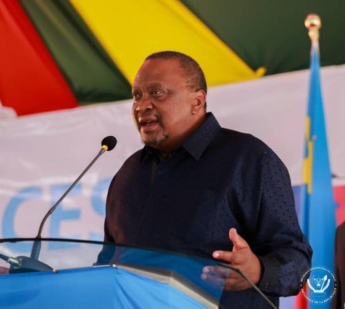 Uhuru Kenyatta appelle les pays contributeurs de la force de l’EAC à accélérer le déploiement de leurs troupes à l’Est de la RDC