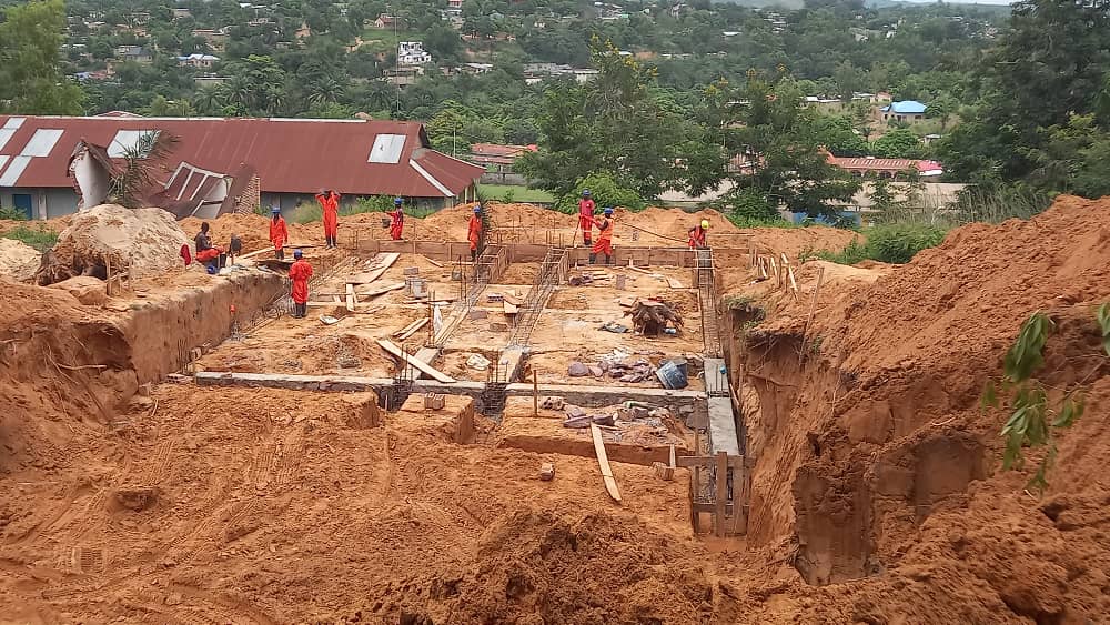 Haut-Katanga et Lualaba : la BAD finance la construction de 32 infrastructures sociales