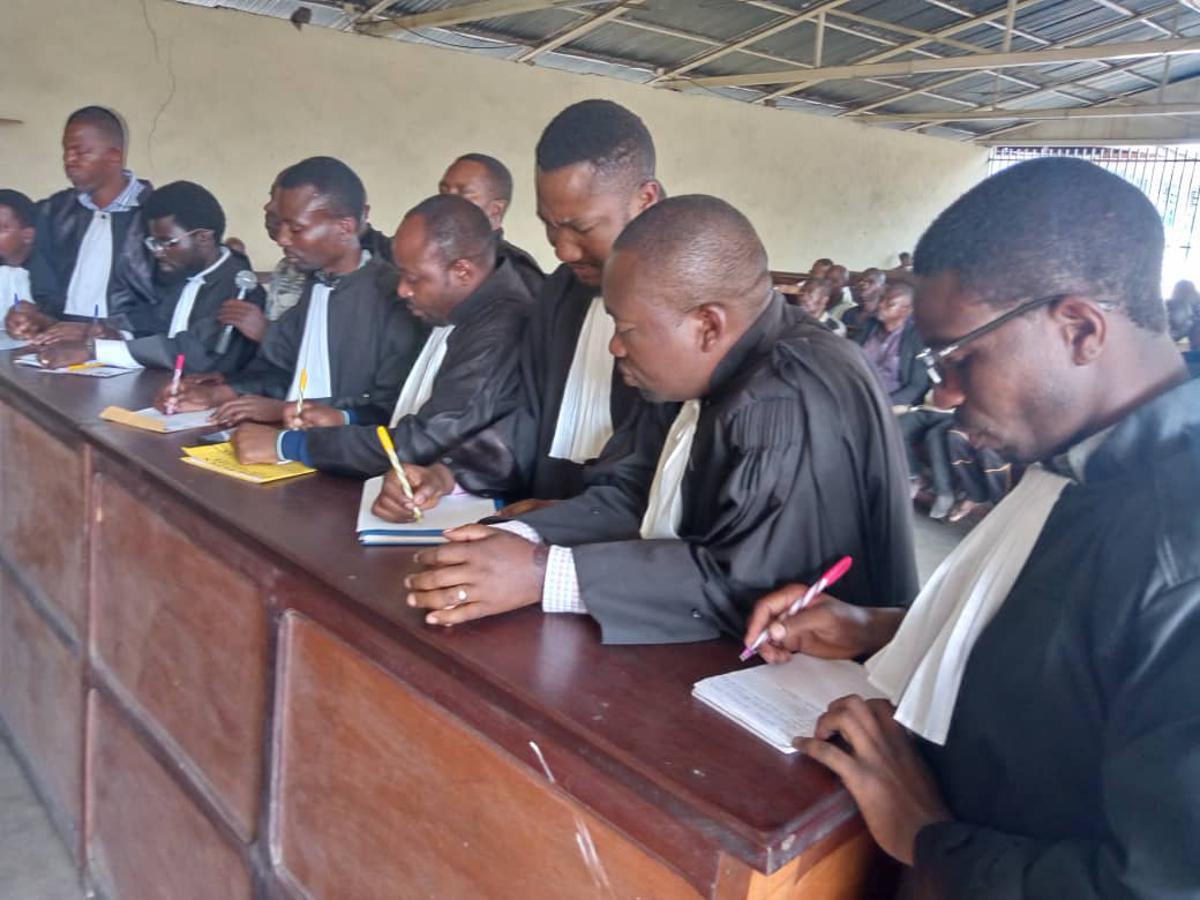 Vue des avocats lors du procès des Wazalendo à Goma, à l'auditorat militaire de garnison .septembre 2023.<br />Ph/ Gabriel Wamenya 20230904124706171141_IMG-20230904-WA0040.jpg?imgmax=1200