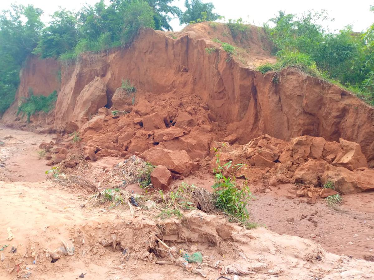 (Illustration) Eboulement de terre après la pluie à Mbuji-Mayi (Kasaï-Oriental). Octobre 2023. <br />Radio Okapi/Ph. Esther Ndalafina
