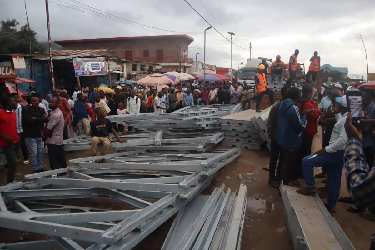 (Illustrattion) Demarrage des travaux sur le pont Kalimabenge, sur la RN5, dans la ville d'Uvira où le trafic est perturbé depuis 3 jours après les dégats des pluies.<br />Radio Okapi/Ph. Fiston Ngoma. 20231128163527606426_pont.jpg?imgmax=1200