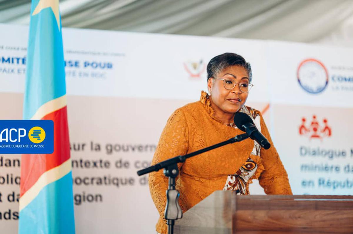 La Première ministre Judith Suminwa, intervenant à l’ouverture de l’atelier de réflexion sur l’amélioration de la gouvernance minière, mardi 15 avril 2025 à Kinshasa.<br />Photo ACP 20250415181247106971_Suminwa.jpg?imgmax=1200