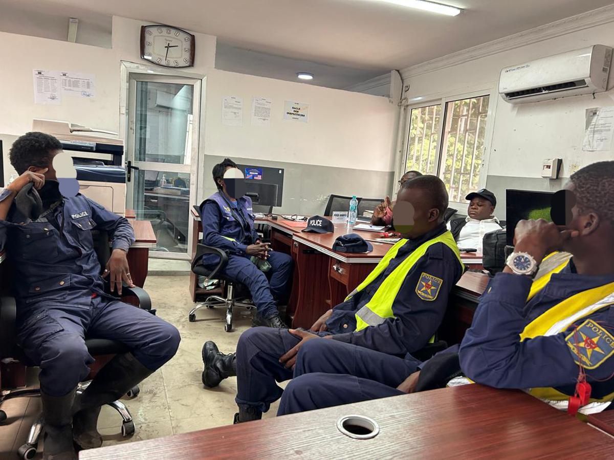 Des agents de la PCR interpellés en flagrant délit de tracasseries verbailsés à l'inspection générale de la police. Kinshasa, le 20/04/2025<br />Radio Okapi/Ph. Billy Ivan Lutumba 20250422123256908145_IMG-20250422-WA0003.jpg?imgmax=1200