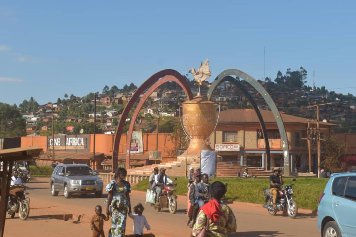 Circulation au rond point Abbé Malumalu. Avril 2025 <br />Radio Okapi/Ph. Marc Maro Fimbo 20250430153730323400_IMG-20250430-WA0011.jpg?imgmax=1200