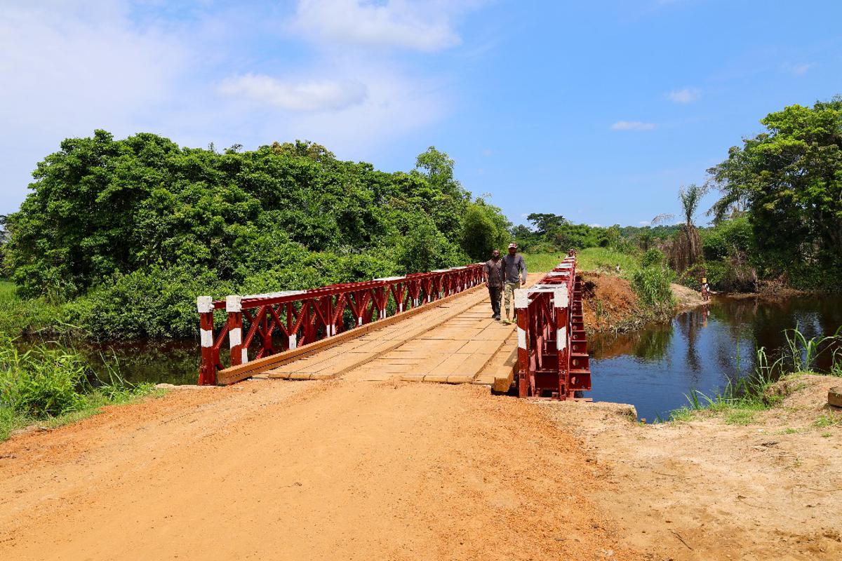 Érigé entre les territoires de Yahuma et Isangi, le pont Loleka, long de 30 mètres, réhabilité par la société Plantations et Huileries du Congo (PHC).<br />Photo/Cellcom PHC. 20250502161826123949_pont.jpg?imgmax=1200