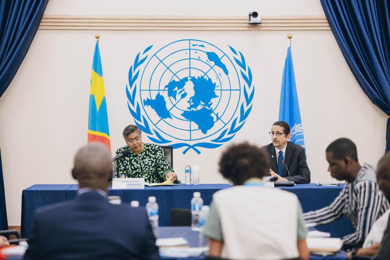 La Première ministre, Judith Suminwa à côté de Bruno Lemarquis, coordinateur résident du système de l'ONU en RDC, mai 2025<br />Primature 20250509173020447243_Suminwa_Lemarquis.jpg?imgmax=800