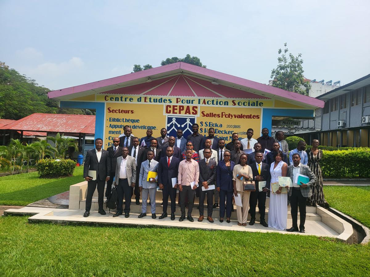 Photo prise à l’issue de la signature du code de bonne conduite des communicants politiques, le 12/06/2025. Photo Étienne Lisumbu<br />Radio Okapi