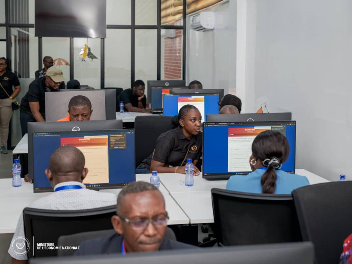 Des agents de l’Administration de l’Économie nationale prenant part à un test de compétence professionnelle à Kinshasa, le 3 et le 4 juillet 2025<br />ministère de l'Economie nationale 20250705203154240198_af02b337-0721-4f0e-a71b-587cc796844e.jpg?imgmax=1200