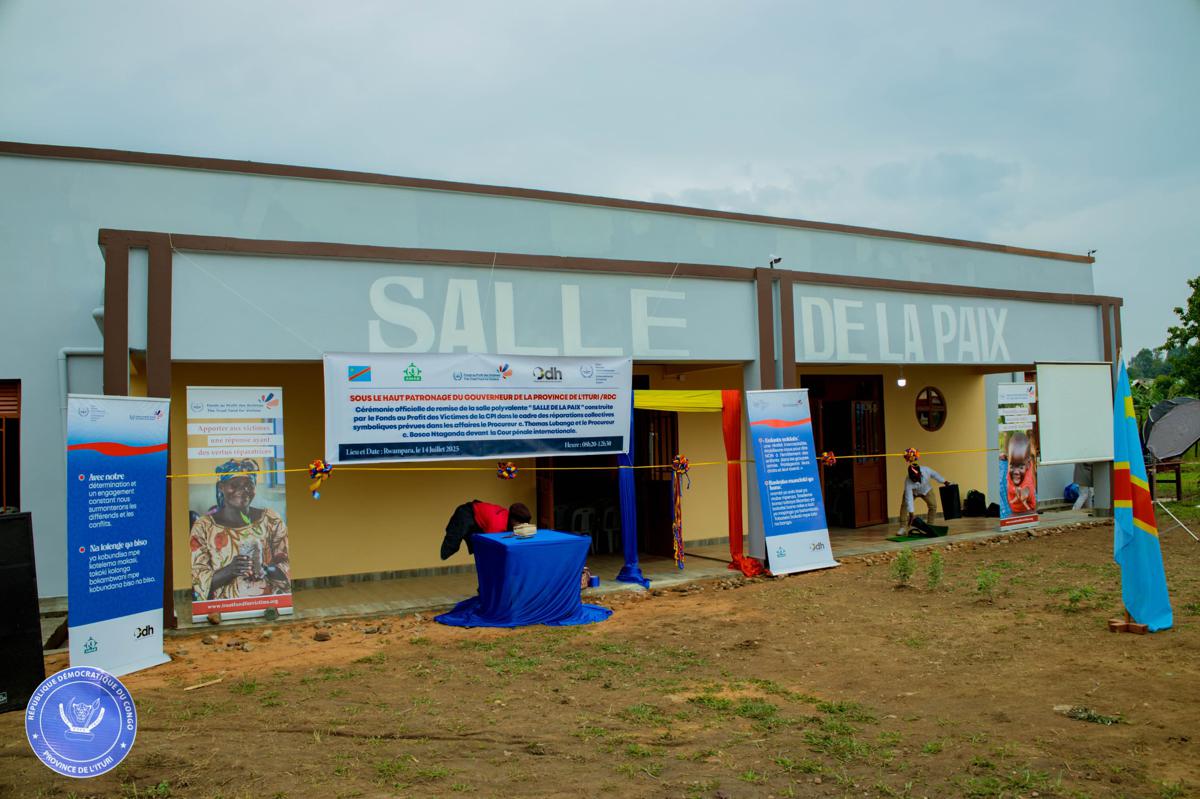 La salle de la paix construite par le Fonds au profit des victimes de la Cour pénale internationale (CPI), dans le village de Tsere, à la périphérie de Bunia (Ituri), inaugurée le 14/07/2025.<br />Bureau du Gouverneur de l'Ituri 20250715134259876438_Gv3JoZyXcAAJWWN.jpg?imgmax=1200