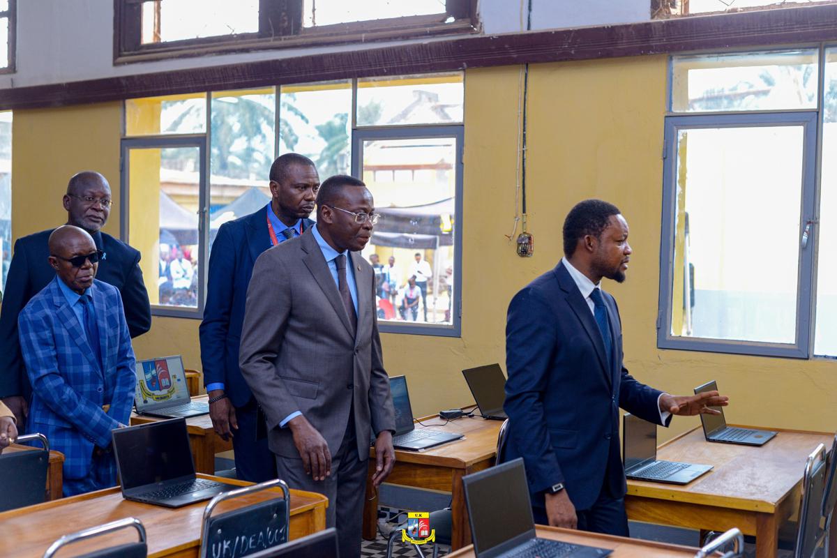 Le conseil d'administration de l'Université Kongo visite la bibliothèque numérique inaugurée le 22 juillet 2025.<br />Photo Université Kongo 20250724141258617807_518423603_1164773749008620_7184955538955083950_n.jpg?imgmax=1200