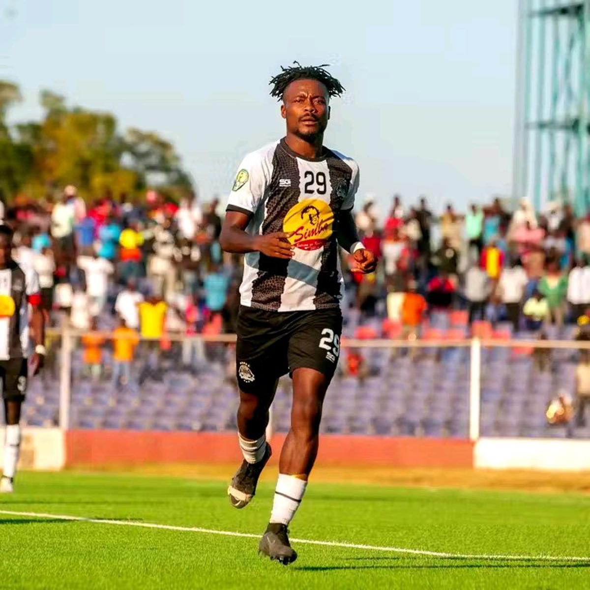 Le joueur Ernest Luzolo<br />TP Mazembe 20250730145831875020_GwKEsaGWMAAFNbF.jpeg?imgmax=1200