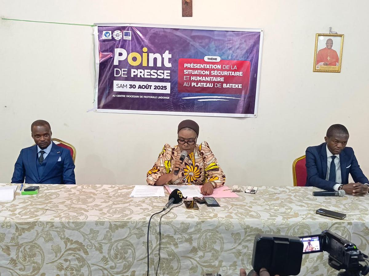 Des membres de la Commission Diocésaine Justice et Paix de Kinshasa, samedi 30 aout 2025 au Centre Lindonge, lors d'un échange avec la presse sur la situation sécuritaire aux Plateaux de bateke.<br />Radio Okapi/Ph. Blaise Ndongala. 20250830184135168068_CDJP.jpg?imgmax=1200
