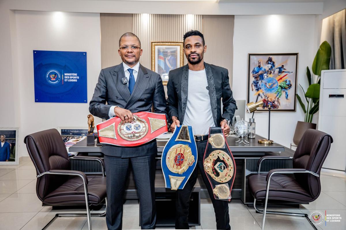 Le boxeur congolais Emmany Kalombo après son audience au ministère des Sports, mardi 2 septembre 2025, à Kinshasa<br /> <br />Phot/ministère des Sports. 20250903142701681468_Emmay.jpg?imgmax=1200