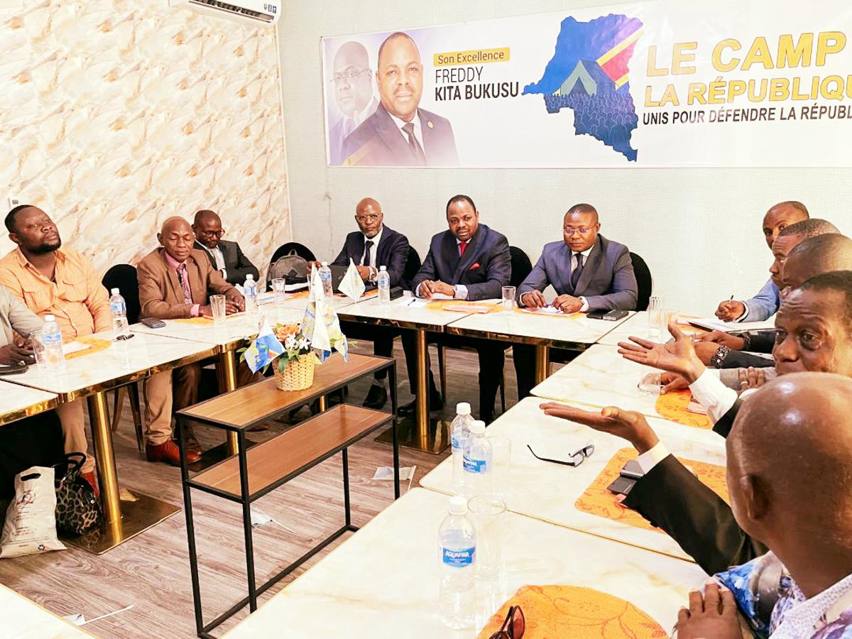 Membres de la plate-forme Camp de la République lors de leur rencontre, lundi 15 septembre 2025, à Kinshasa.<br />Photo/Camp de la République. 20250915184314502790_Kita.jpg?imgmax=1200