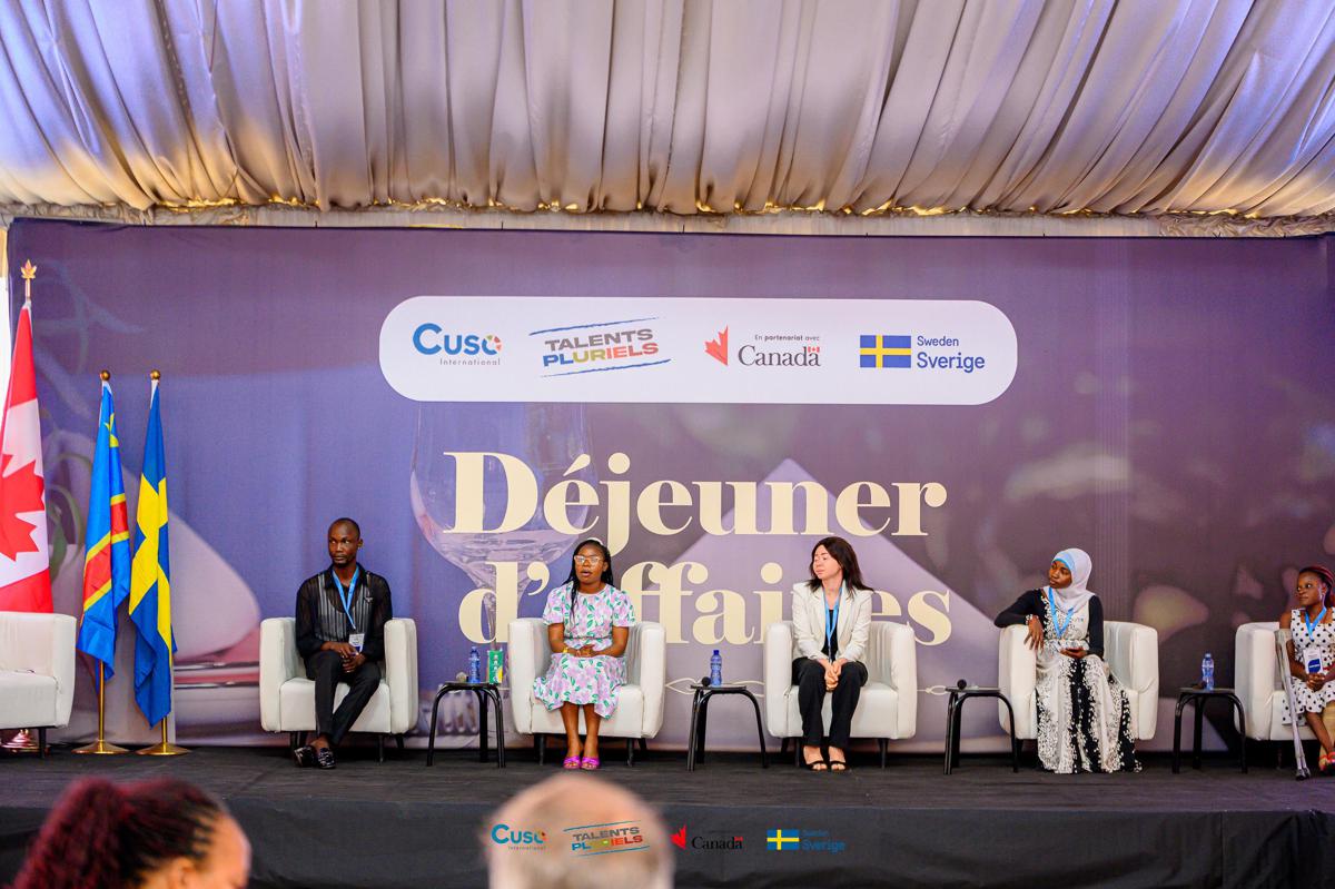 Une vue des panelistes lors du déjeuner d'affaires de Cuso International à Kinshasa. Septembre 2025. <br />Droits tiers 20250925142931769721_1d19f919-ed9f-4f78-b3ce-312045dc7671.jpeg?imgmax=1200