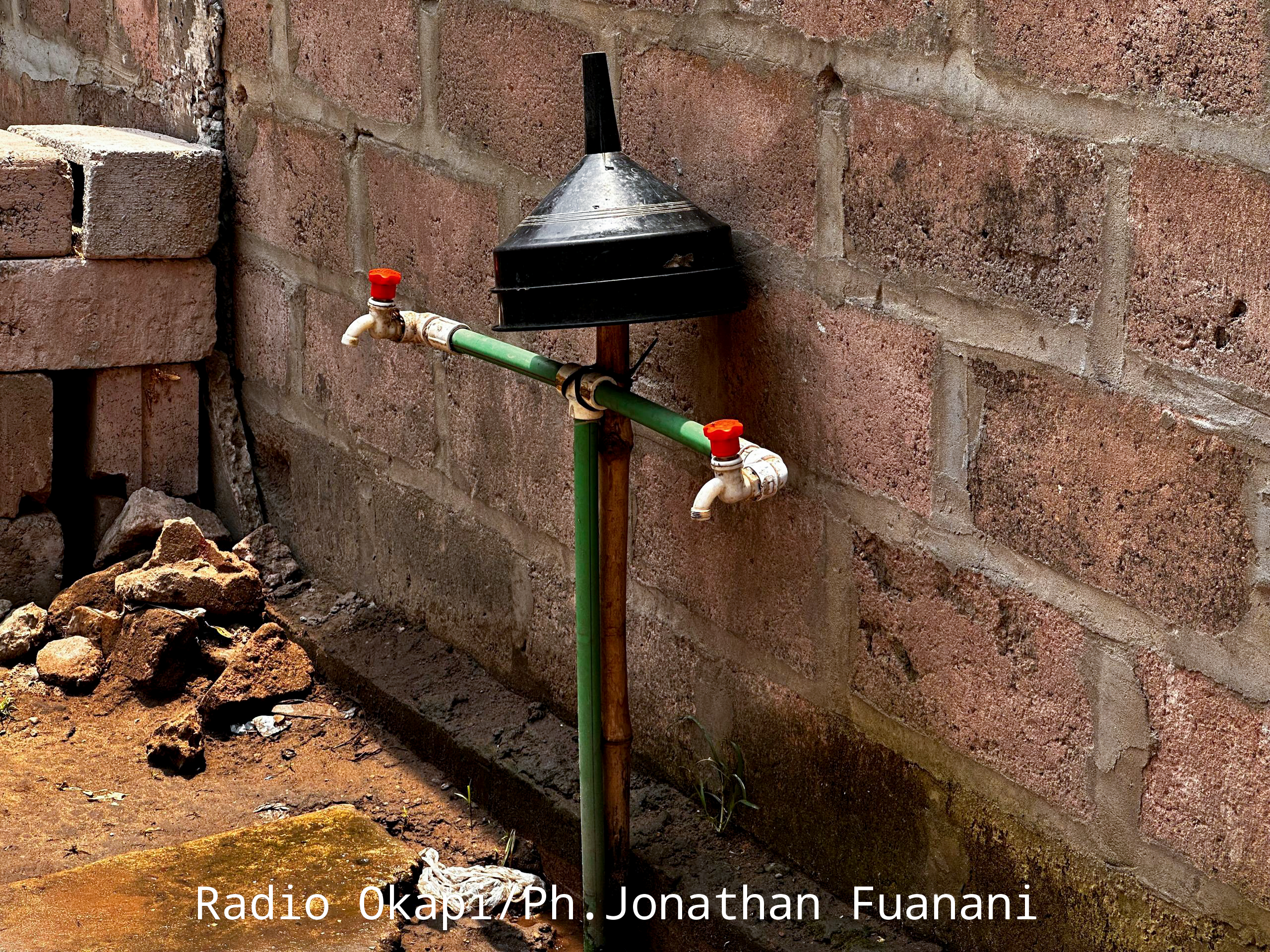 The proliferation of boreholes in Kinshasa worries experts