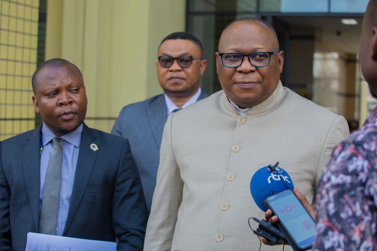 Le président de la Fond'action,Tshilombo, Jacques Kambala Tshilombo, lors du lancement officiel de ce projet sur la formation des jeunes au numérique, à Kinshasa<br />Photo/Droits Tiers.