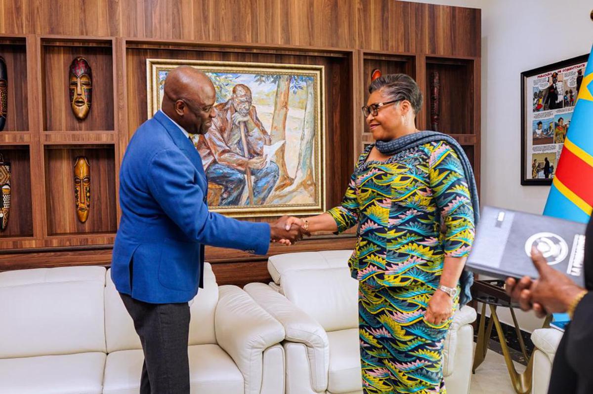 La Première ministre, Judith Suminwa Tuluka, recevant le Représentant de l'UNICEF en République démocratique du Congo, John Agbor, lundi 27 octobre 2025 à la Primature.</p> <p><br />Photo Primature RDC 20251027232332098174_Aud.jpg?imgmax=1200