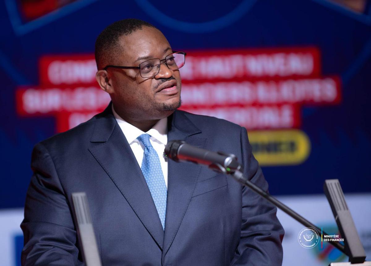 Le ministre des Finances, Doudou Fwamba, mercredi 29 octobre 2025, lors de l'ouverture de la Conférence de haut niveau sur les flux financiers (FFIC), à Kinshasa.<br />Photo/Cellcom ministère des Finances. 20251030214717177187_doudou.jpg?imgmax=1200