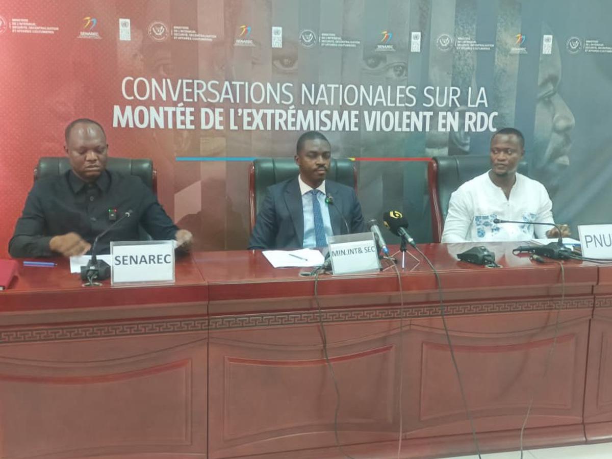 Vue de la conférence de presse conjointe animée par les représentants du ministère de l’Intérieur, du SENARAC et du PNUD vendredi 31 octobre 2025 à Kinshasa sur les conversations nationales sur l'extrémisme violent en RDC.<br /> <br />Radio Okapi/Ph. Grace Amzati 20251101102726250830_aa_Bon.jpg?imgmax=1200