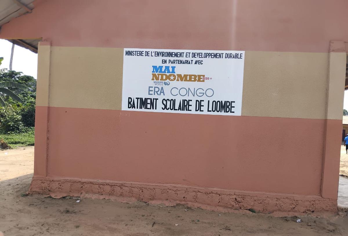 Bâtiment scolaire construit dans le cadre du projet REDD+ Mai Ndombe, à Lombe, village situé à 15 minutes de Inongo ( Mai Ndombe), le 03 novembre 2025.<br />Radio Okapi/Ph. Taty Mapuku