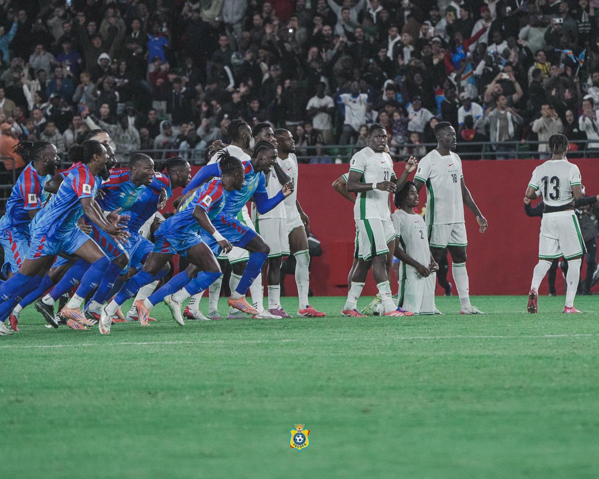 Les Léopards de la RDC, jubilant après leur victoire face aux Super Eagles du Nigeria, le 16/11/2025 à Rabat au Maroc. <br />Photo FECOFA