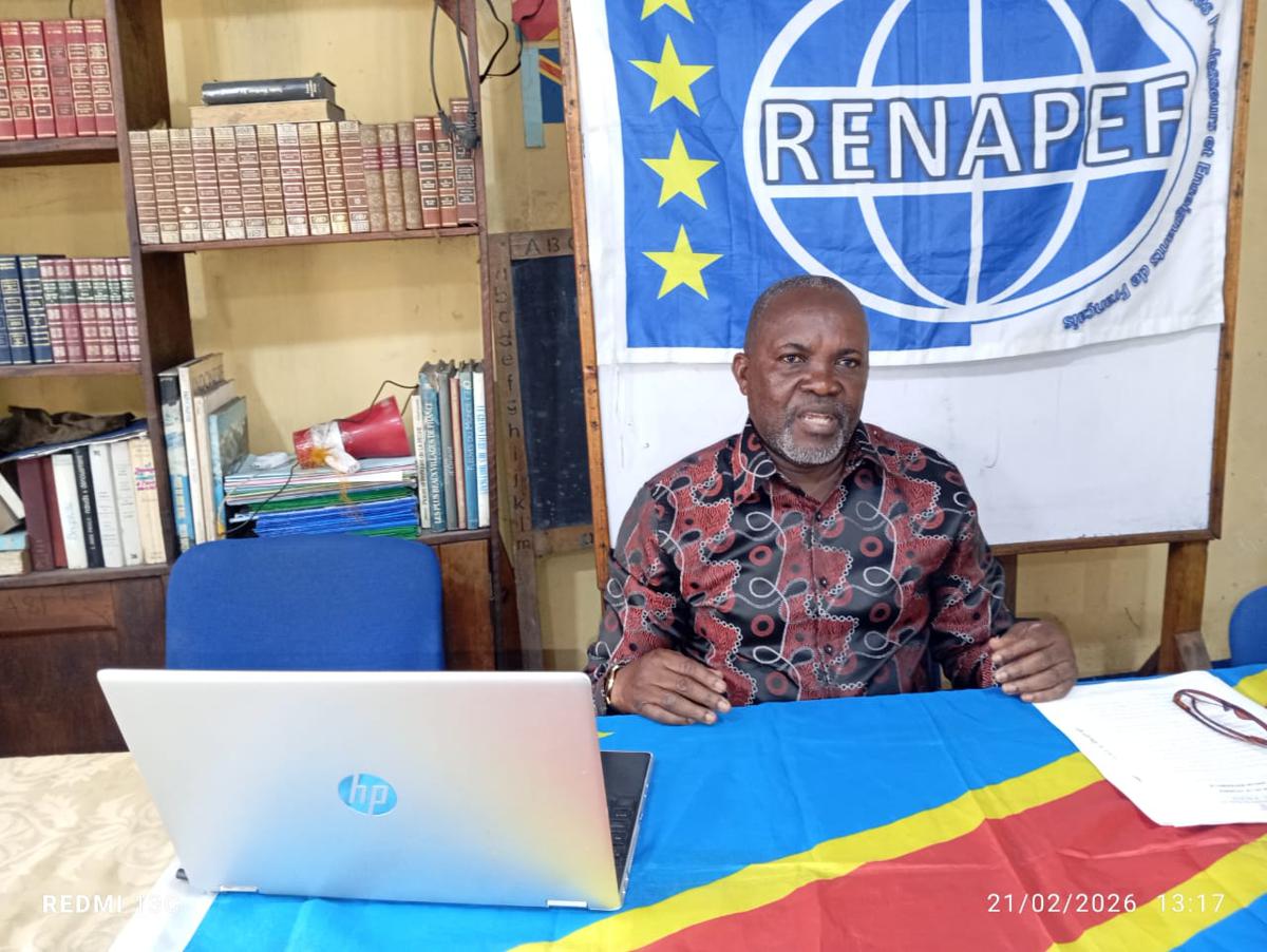 Le président du Réseau national des professeurs et enseignants de français (RENAPEF), Jean-Bosco Puna, samedi 21 février 2026, lors de la journée internationale de la langue maternelle, à Kinshasa.<br />Photo/Cellcom RENAPEF.