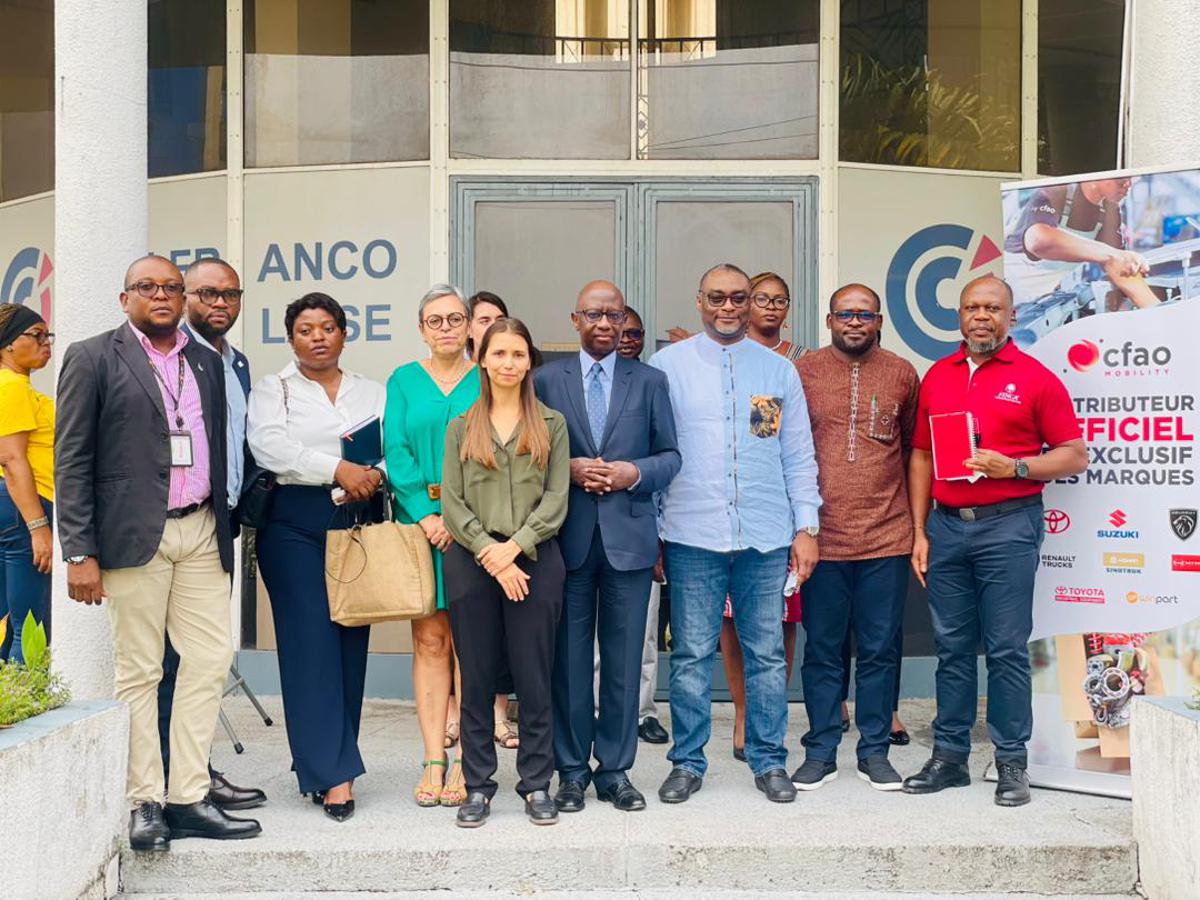 Photo de famille après la conference de presse de la Chambre de Commercre et d'industrie Franco-Congolaise, à Kinshasa.<br />Radio Okapi/Ph. Jean-Marc Matwaki. 20260222124058946902_Chambre_de_commerce.jpg?imgmax=1200