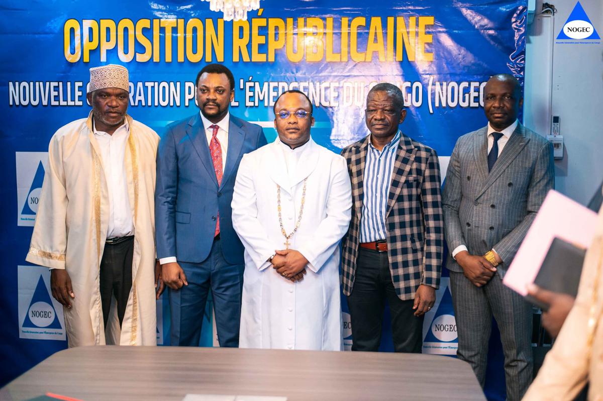Le président du Conseil interreligieux congolais (CIC), Archevêque Dodo Kamba a poursuivi, mercredi 25 février, sa série de consultations politiques en rencontrant des cadres du parti politique NOGEC, à Kinshasa.<br />Photo/Cellcom NOGEC.