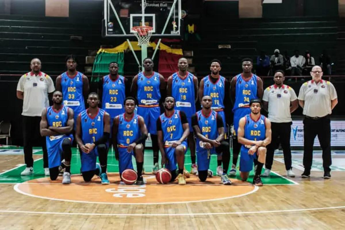 Les Léopards basket de la RDC, samedi 28 février 2026, lors de la rencontre face aux Ivoiriens, à Dakar, lors de la deuxième journée des éliminatoires du Mondial FIBA 2027.<br />Photo/Cellcom FEBACO.