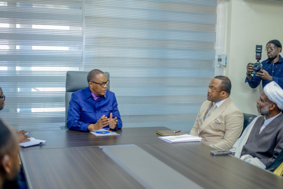 Echange entre des membres du parti Alliance des démocrates humanistes (ADH) et ceux du Conseil interreligieux congolais (CIC) sur la mise en oeuvre de la Commission Vérité et Réconcialtion (CVR). <br />Photo/Cellcom CIC.