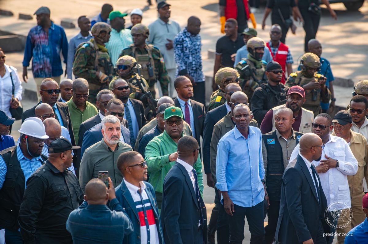 Le Président de la République, Félix-Antoine Tshisekedi Tshilombo, a effectué, ce samedi 23 mai 2026, une visite d’inspection au marché central de Kinshasa.<br />Photo/Cellcom Présidence de la République.