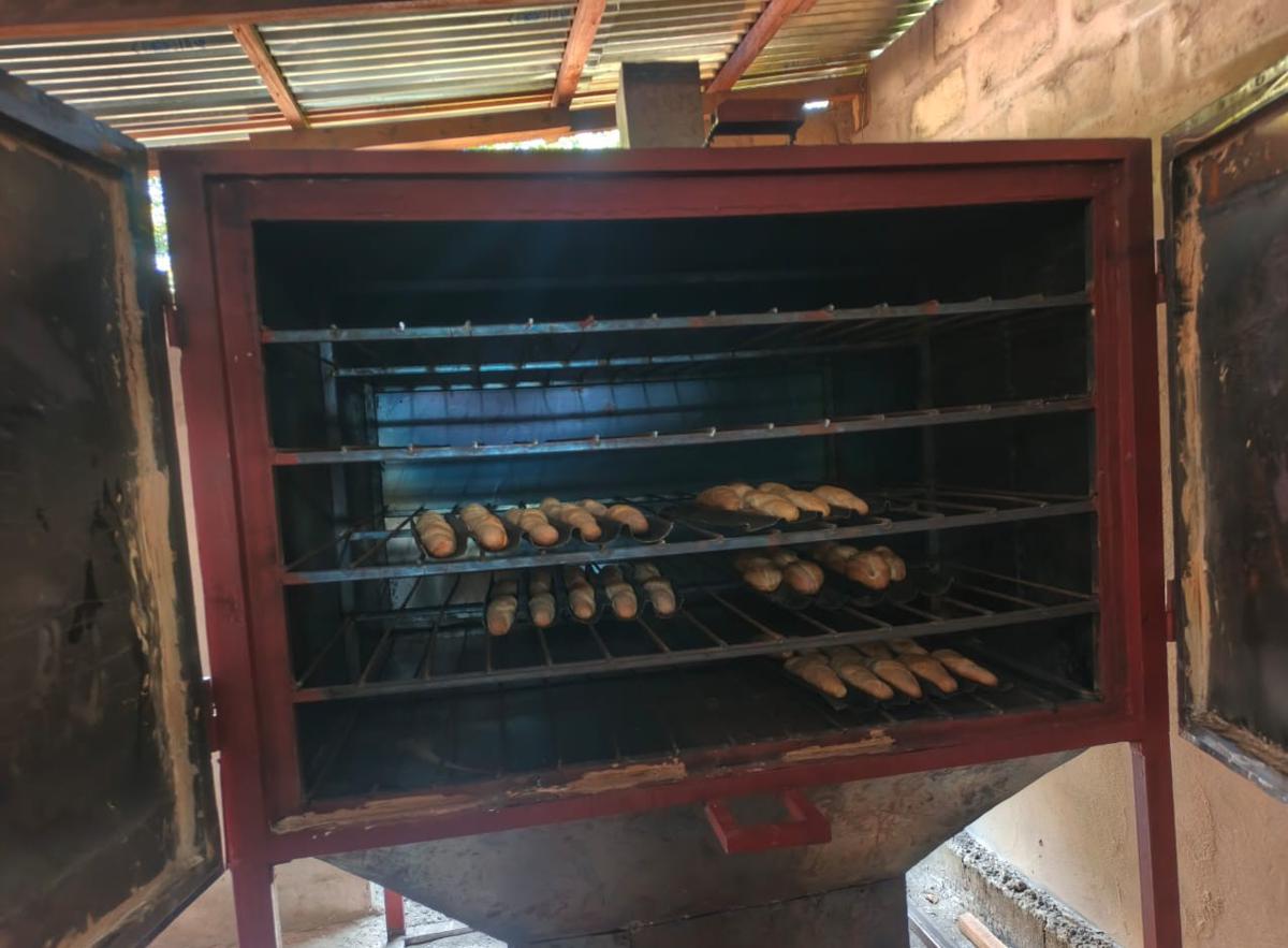 Four de la boulangerie artisanale construite en faveur de 100 femmes vulnerables à Menkao, dans la ville de Kinshasa, par l'ambassade du Japon en RDC. Le 6 juin 2026.<br />Radio Okapi/Ascain Zigbia