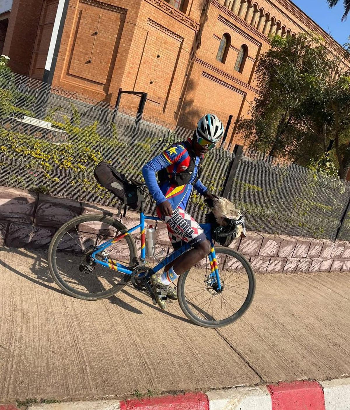 Arrivée du cycliste congolais Miguel Masai Sai à Lubumbashi le 15 juin 2026<br />Photo Miguel Masai Sai