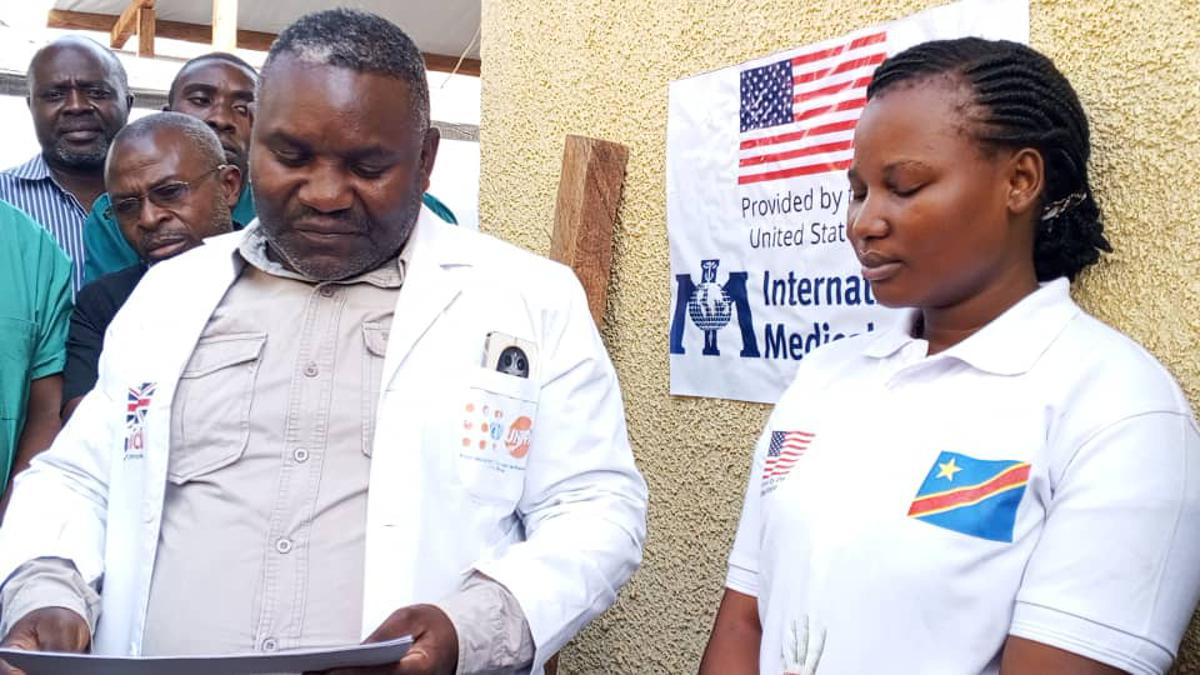 Charline Kavira Mukelu, (à droite) première malade guérie d'Ebola au centre provisoire de traitement de la maladie à virus Ebola à Beni. Juin 2026.<br />Radio Okapi/Marc Maro Fimbo 20260629200215811512_WhatsApp_Image_2026-06-29_at_18.04.00.jpeg?imgmax=1200