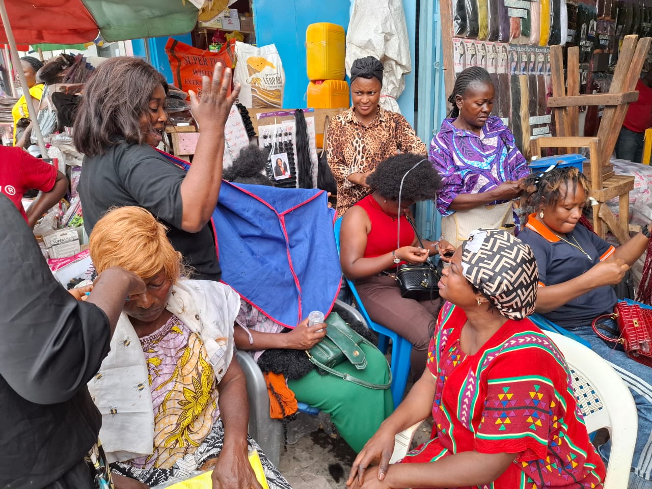 Hair extension prices soar in Mbuji-Mayi during school holidays