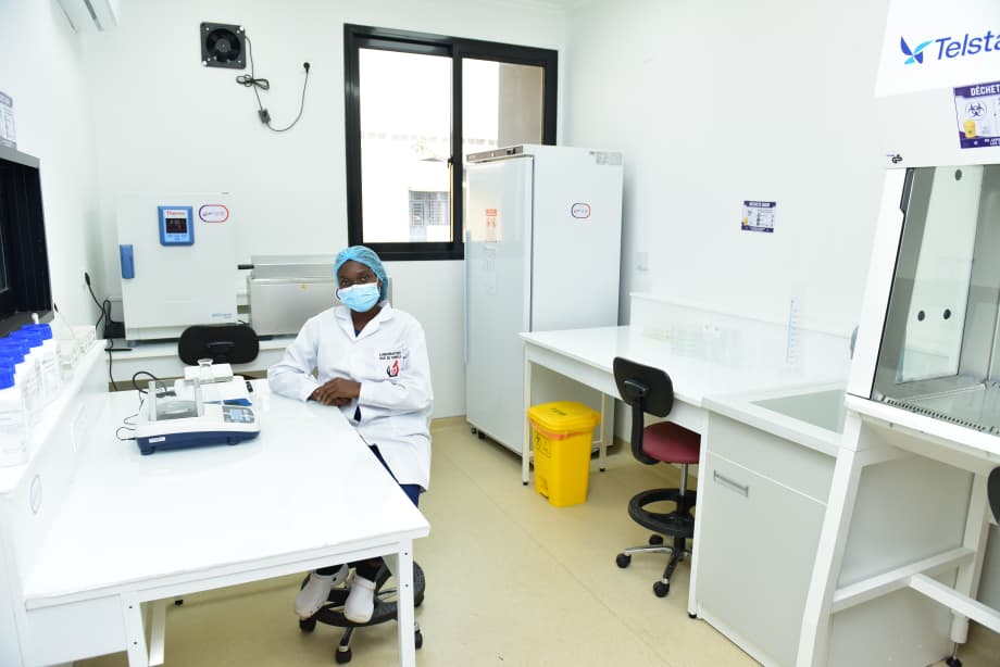 Kinshasa : un laboratoire moderne d’analyses biomédicales inauguré à Kinkole pour renforcer l’accès aux soins