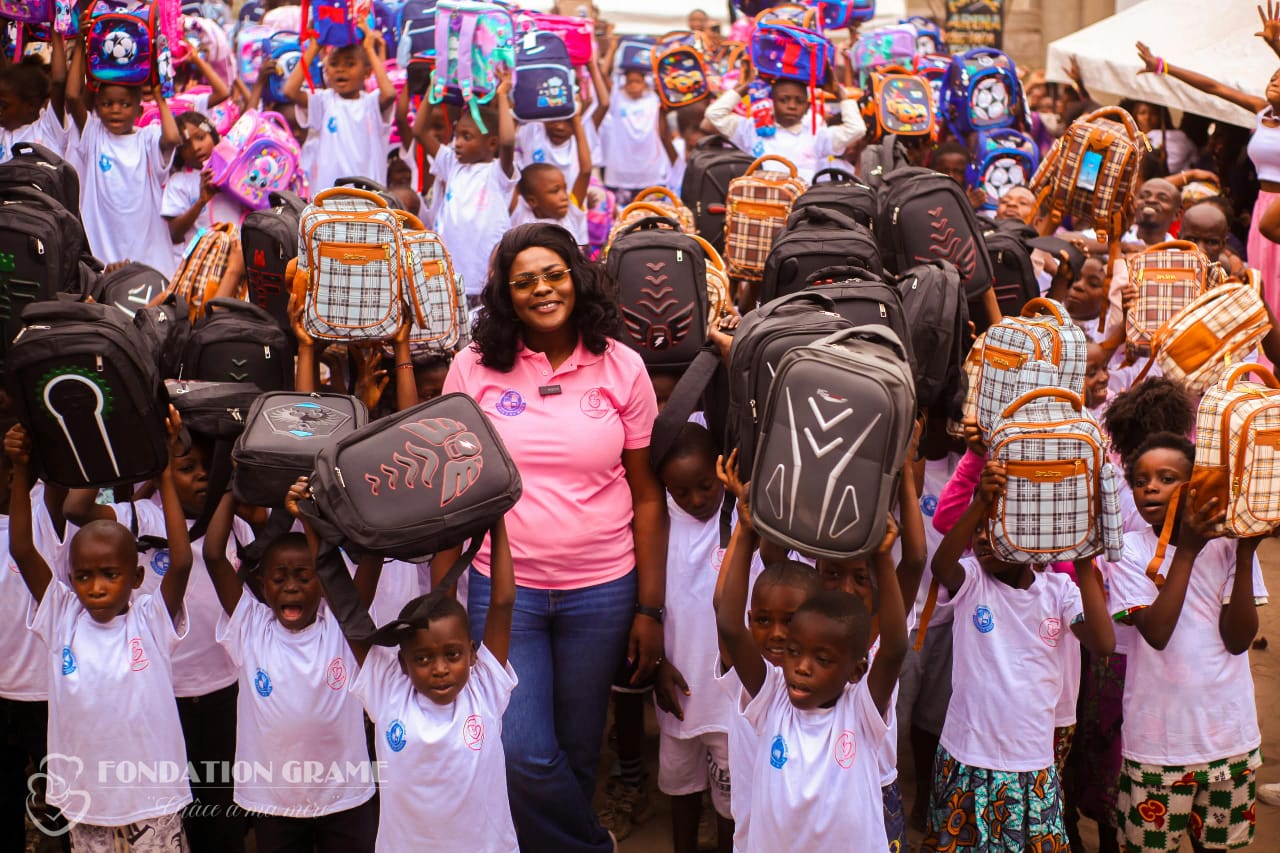Over 300 vulnerable children receive school kits in Kimbanseke (Kinshasa)
