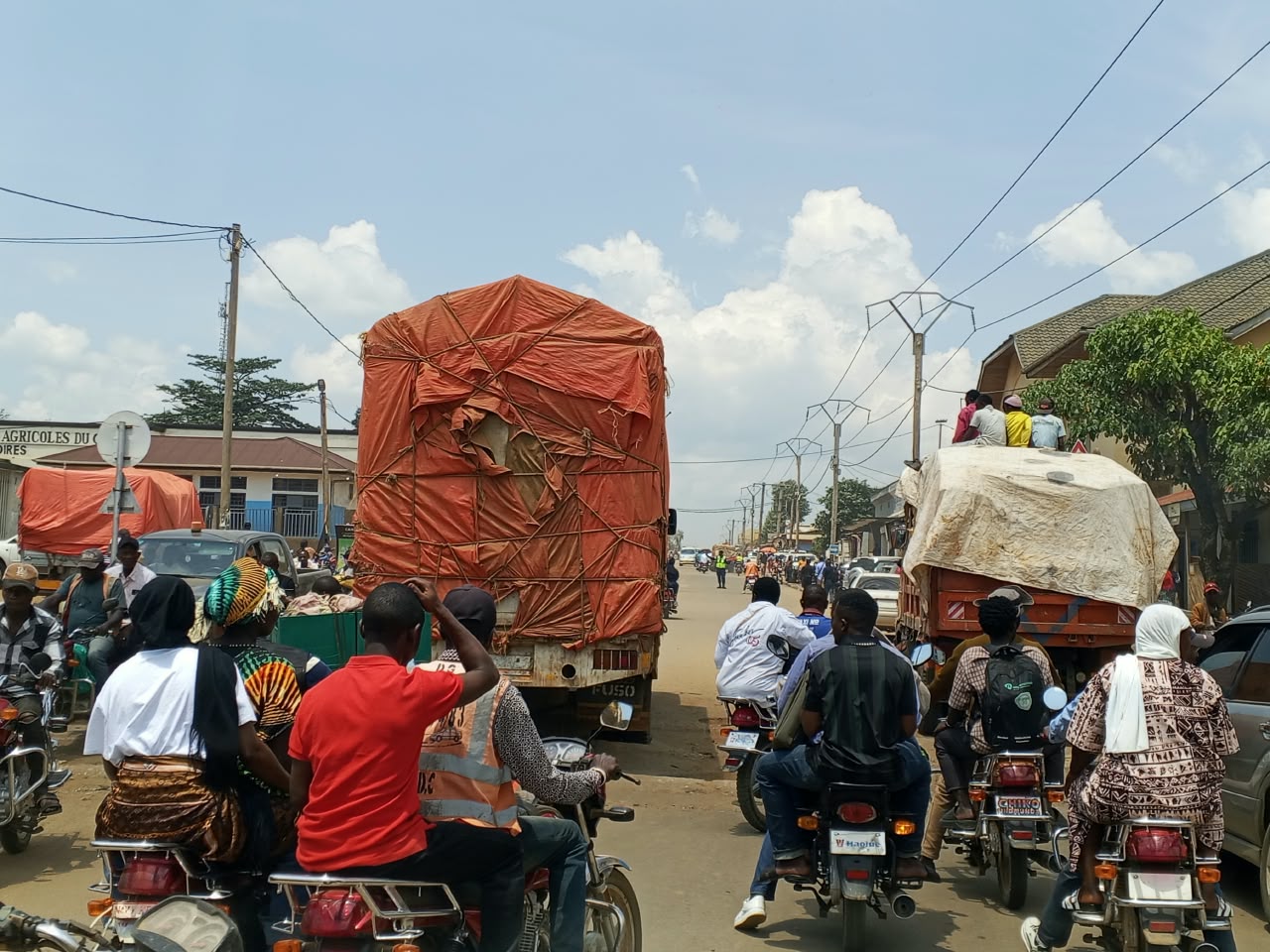 Lutte contre Ebola : contrôle du nombre des passagers sur les taxis-motos pour limiter la propagation de la maladie à Beni