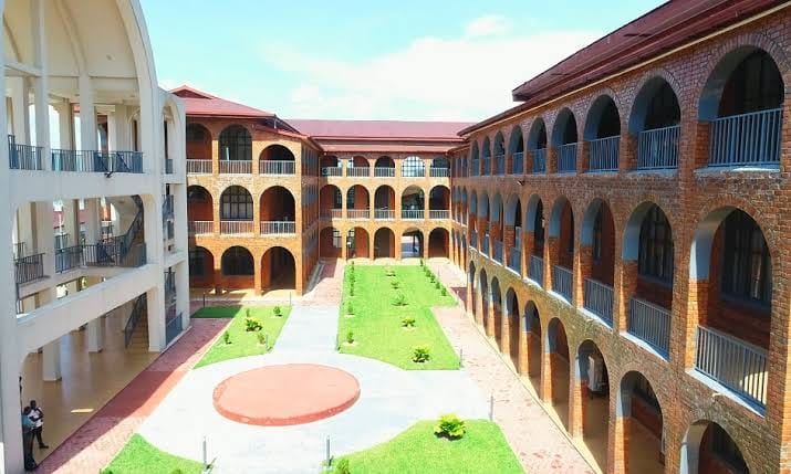 Université Mapon Expels 29 Students, 2 Teachers Over Corruption