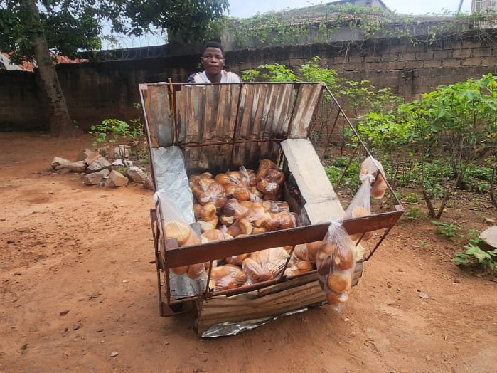 Door-to-door bread sales gain ground in Mbuji-Mayi