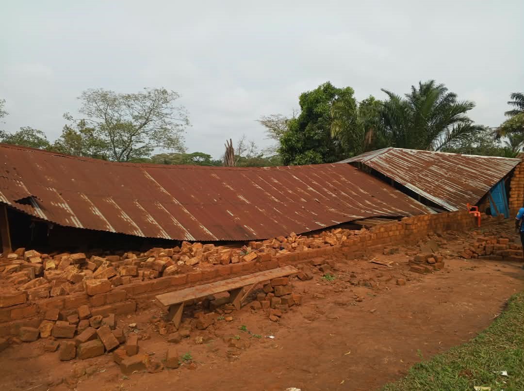 Des élèves privés des cours après une forte pluie à Bwalanda (Nord-Kivu)